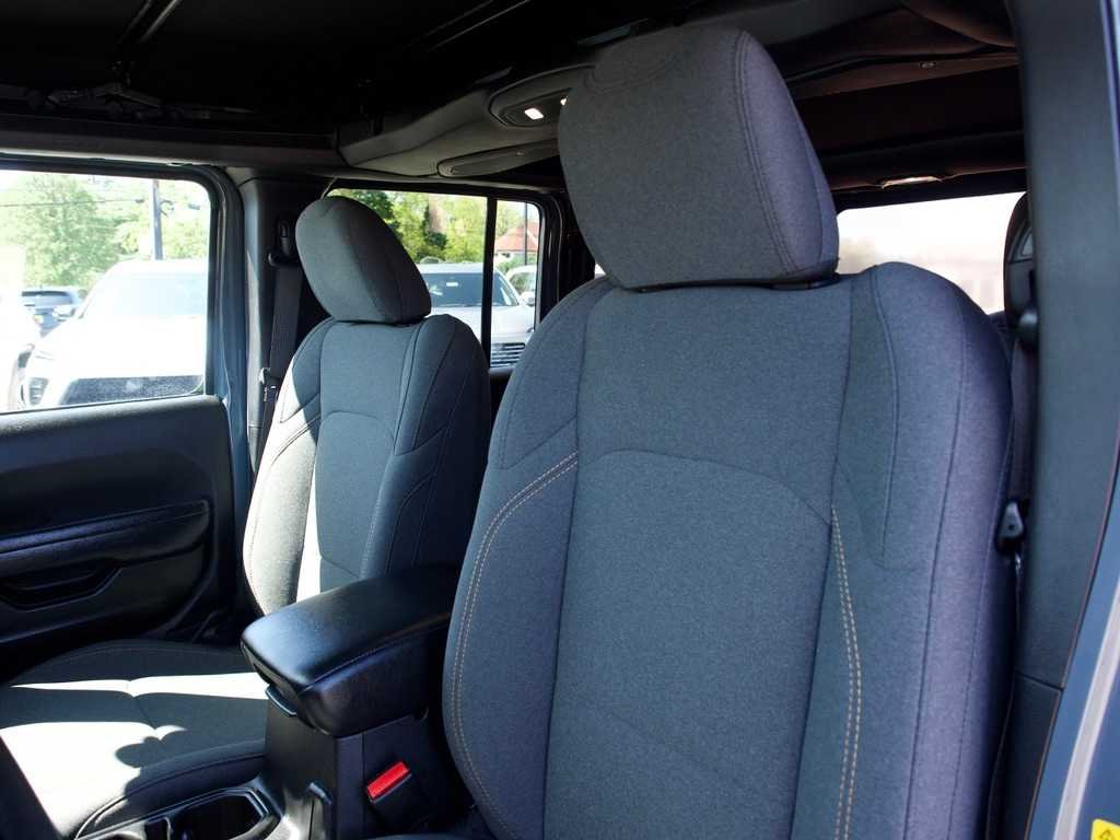 2024 Jeep Wrangler 4-Door Sport - Photo 15