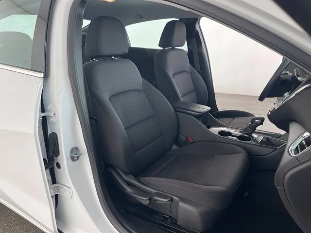 Used 2021 White Chevrolet LT image 47