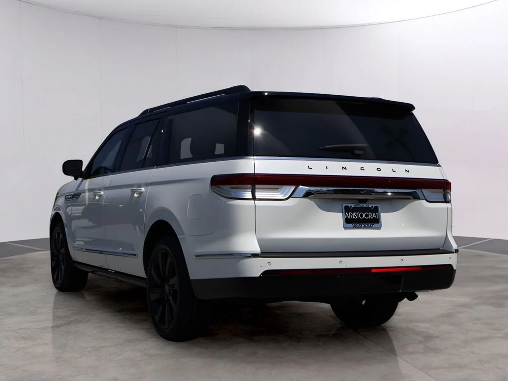 Used 2024 White Metallic Lincoln Black Label image 5