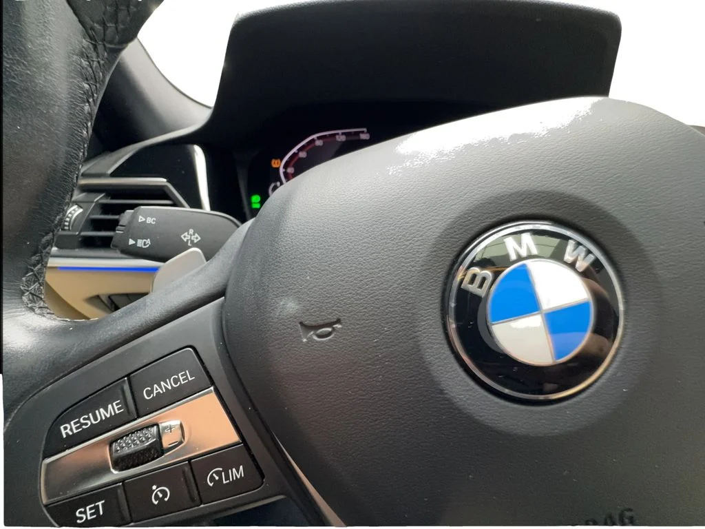 Used 2022 Black BMW 330i image 43