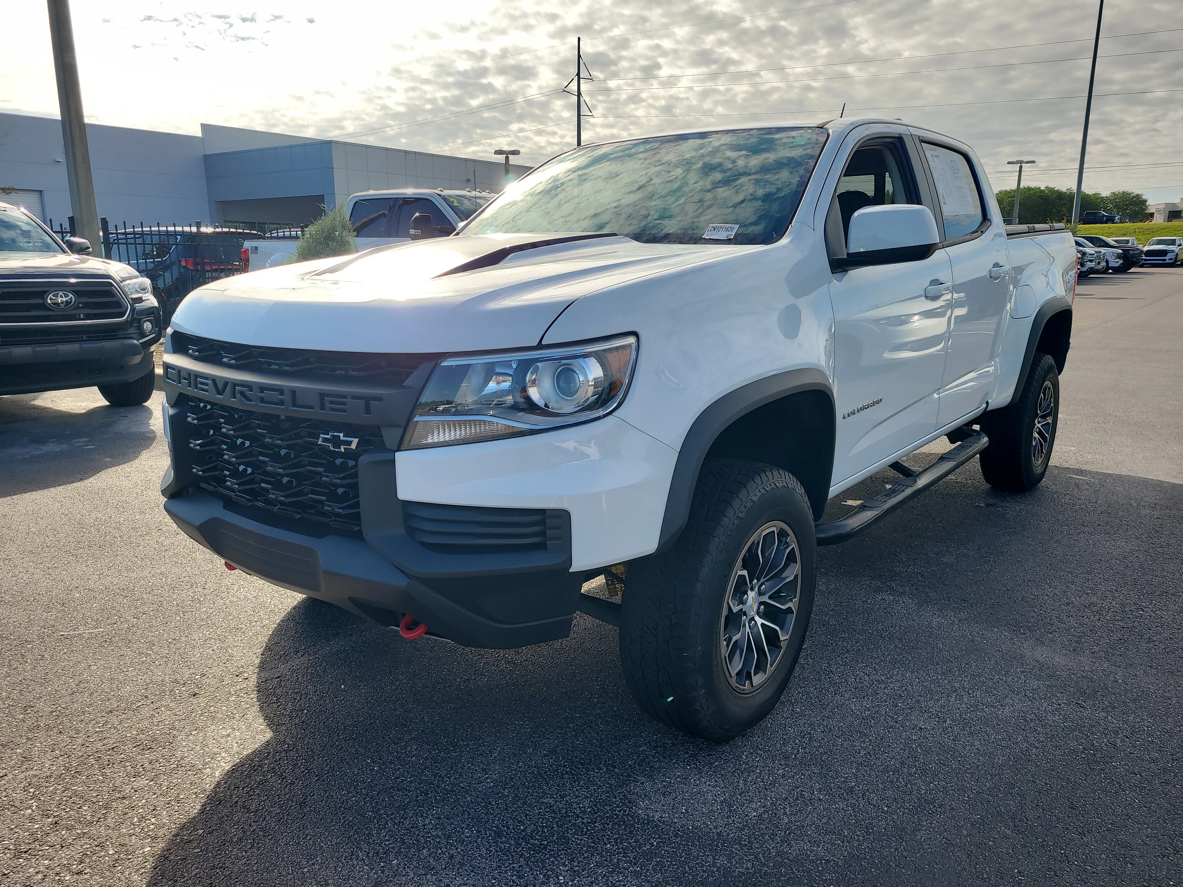 Used 2022 Summit White Chevrolet 4WD ZR2 image 3