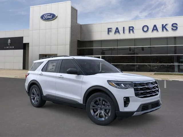 New 2026 Space White Metallic Ford Active image 7