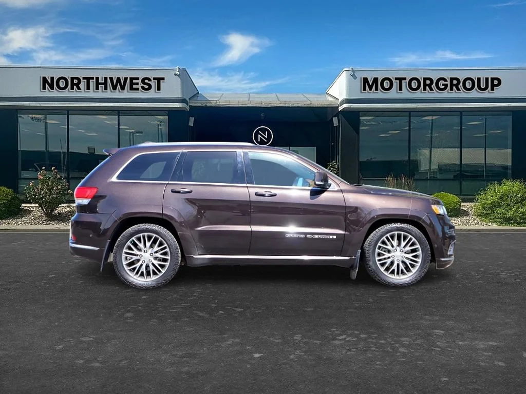 Used 2017 Luxury Brown Pearl Jeep Summit image 8