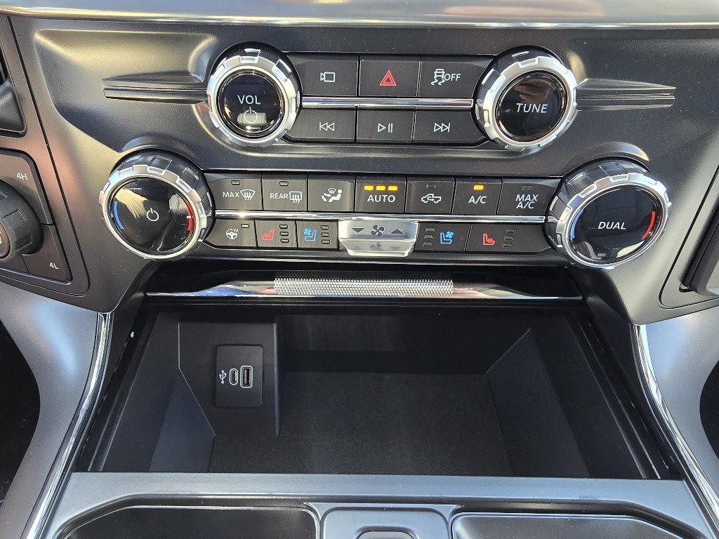 New 2026 Agate Black Metallic Ford Lariat® image 21