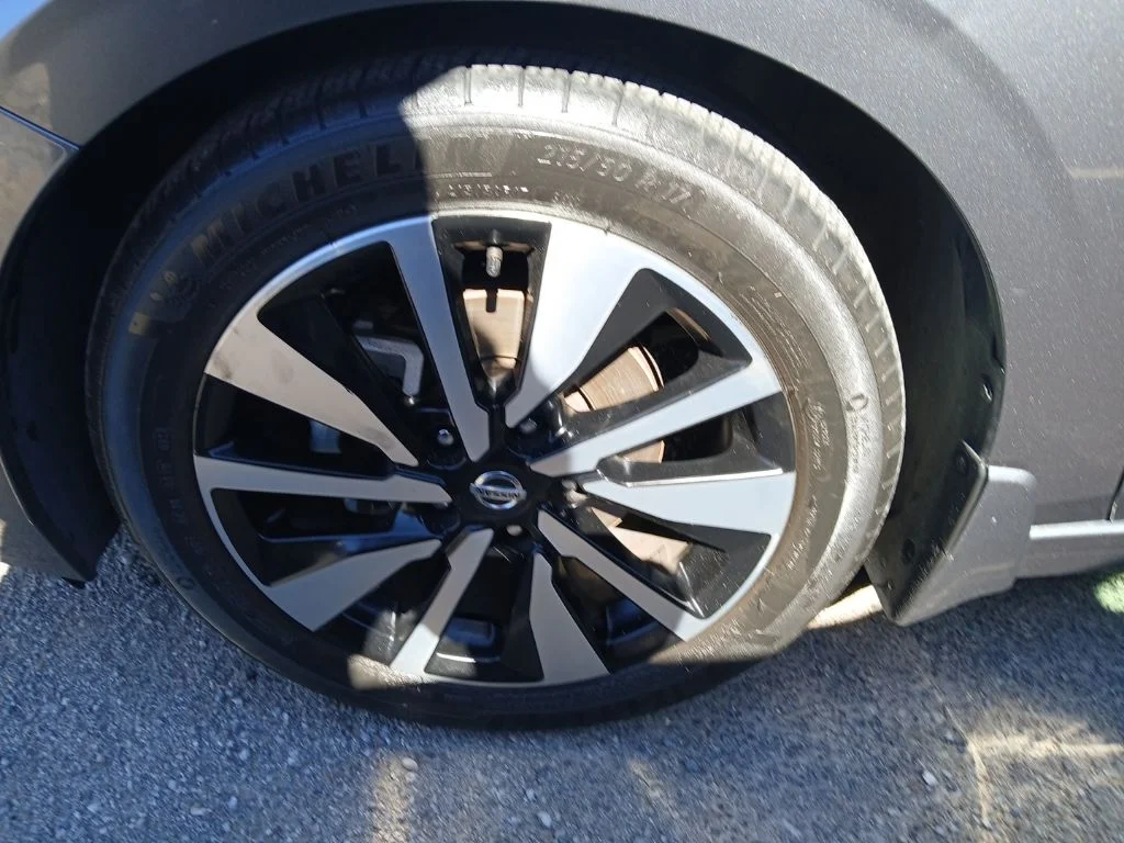 Certified Used 2023 Gray Nissan SV image 2