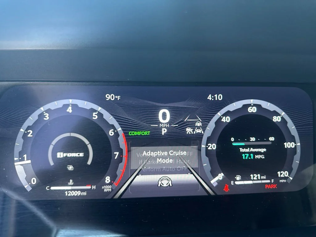 Used 2025  Toyota SR5 image 22