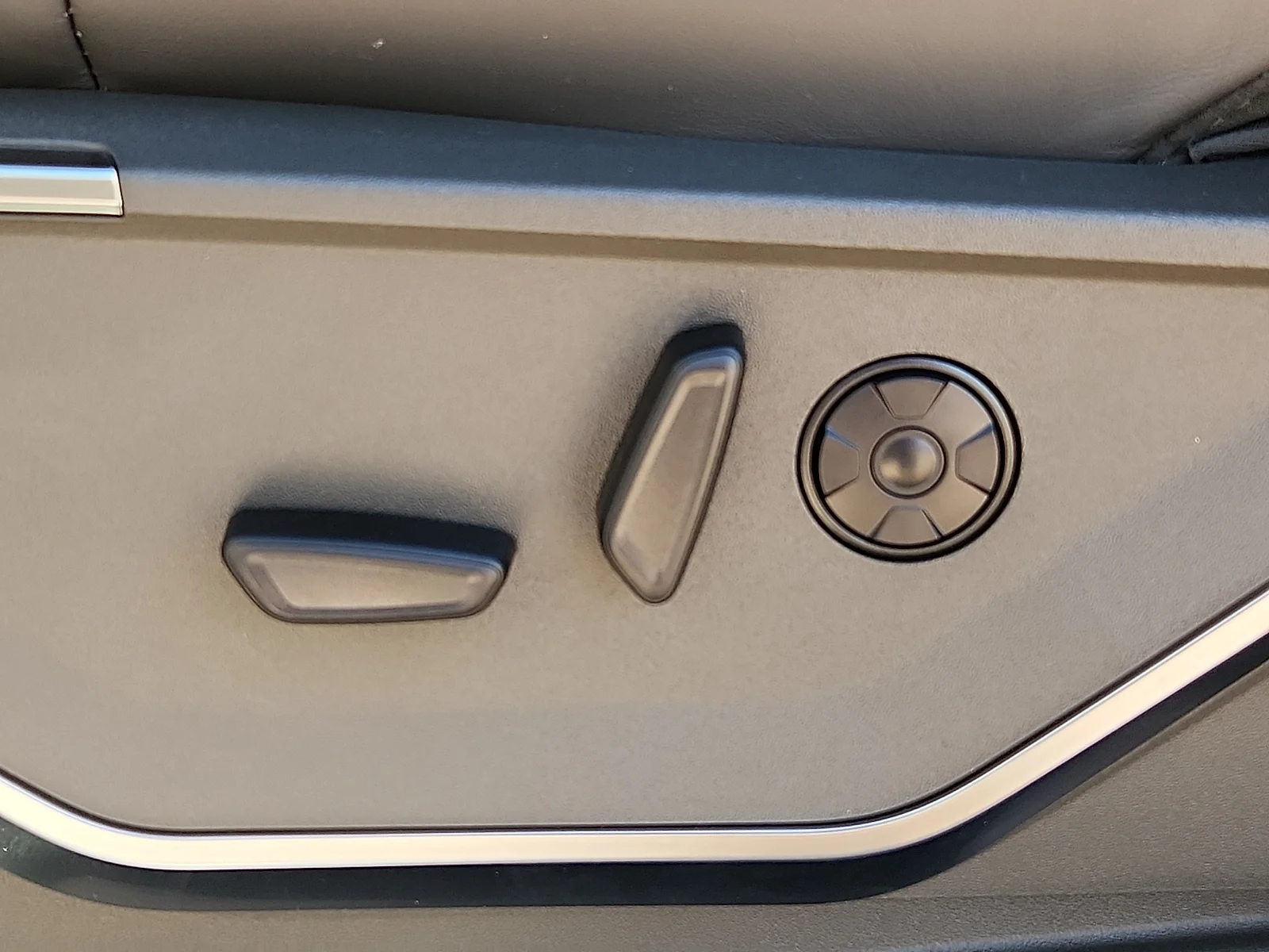 New 2026 Argon Blue Metallic Ford Platinum image 16