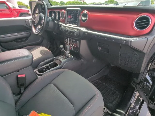 Used 2021 Black Jeep Unlimited Rubicon image 25
