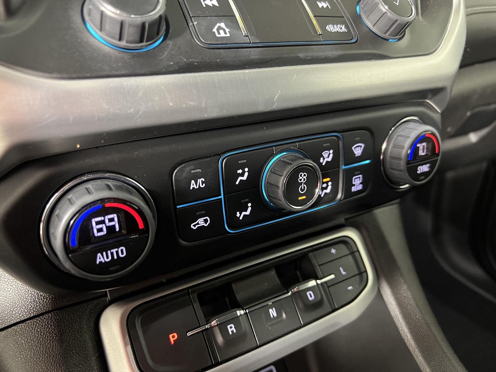 Used 2023 Ebony Twilight Metallic GMC SLE image 18