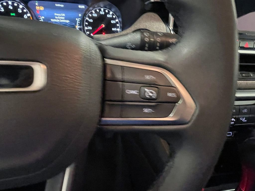 Used 2024 Black Jeep Latitude image 34
