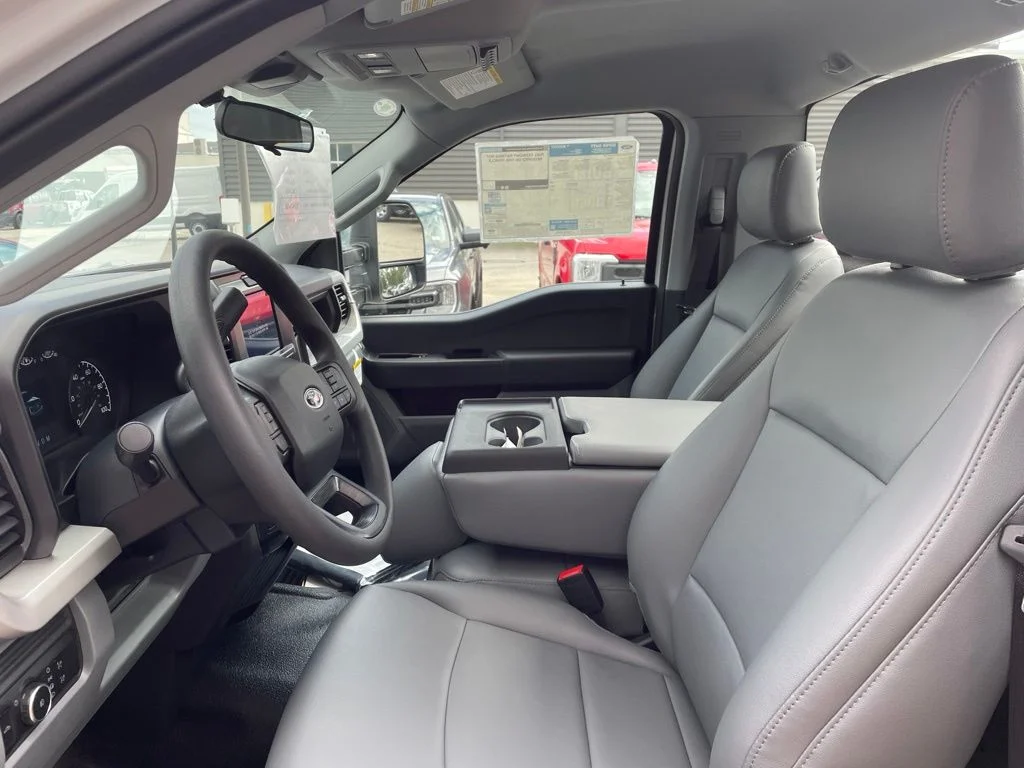 New 2026 OXFORD WHITE Ford XL image 13