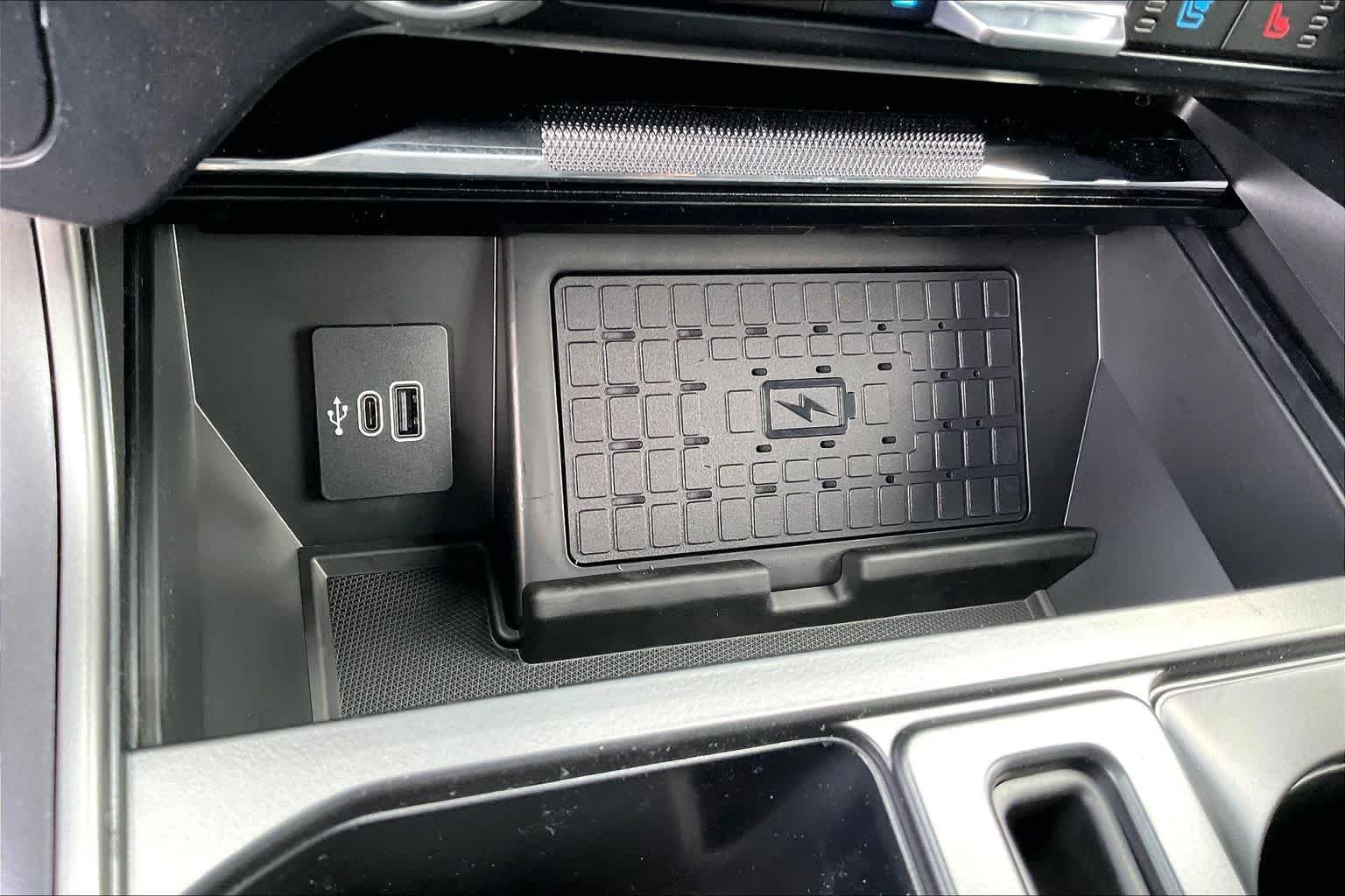 New 2026 Agate Black Metallic Ford Lariat® image 15