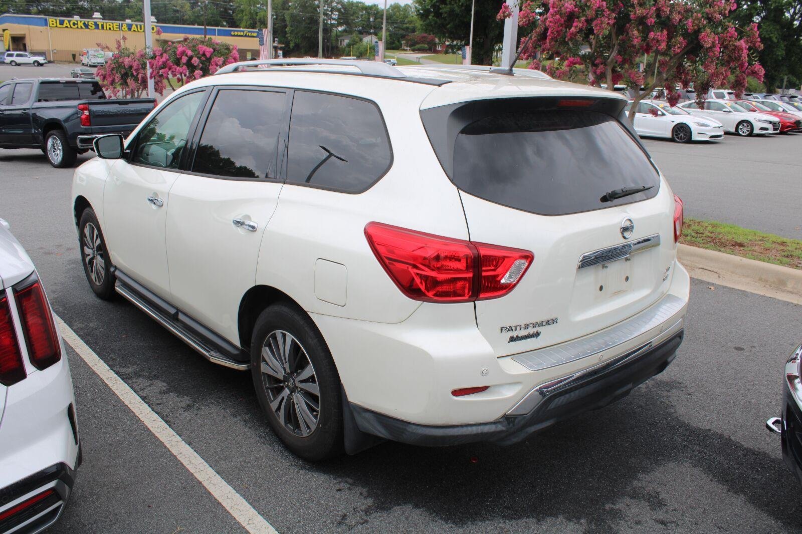 Used 2017 Pearl White Nissan SV image 7