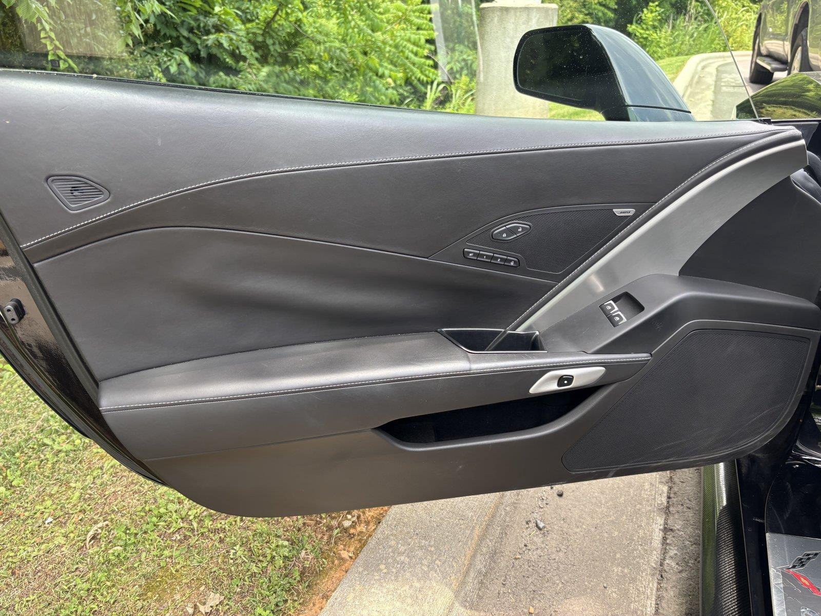 Used 2014 Black Chevrolet Z51 3LT image 7