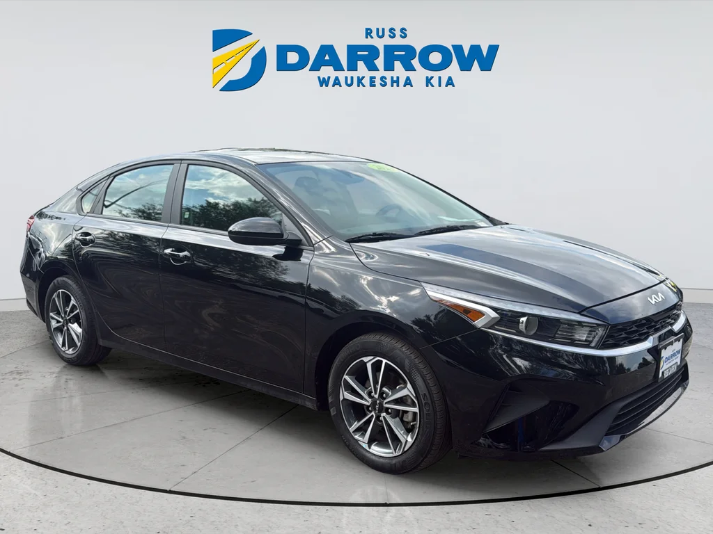 Used 2024 Black Kia LXS image 7