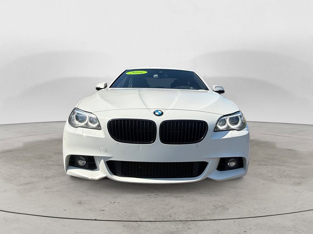 Used 2016 White BMW 550i xDrive image 8
