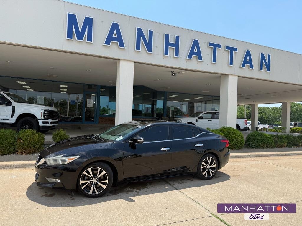 2017 Nissan Maxima Platinum's photo