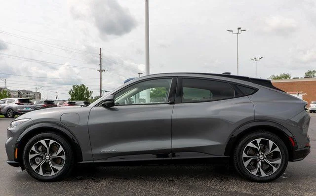 Used 2021 Gray Ford Premium image 9