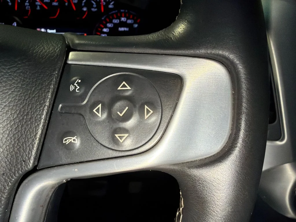 Used 2015 Iridium Metallic GMC SLE image 26
