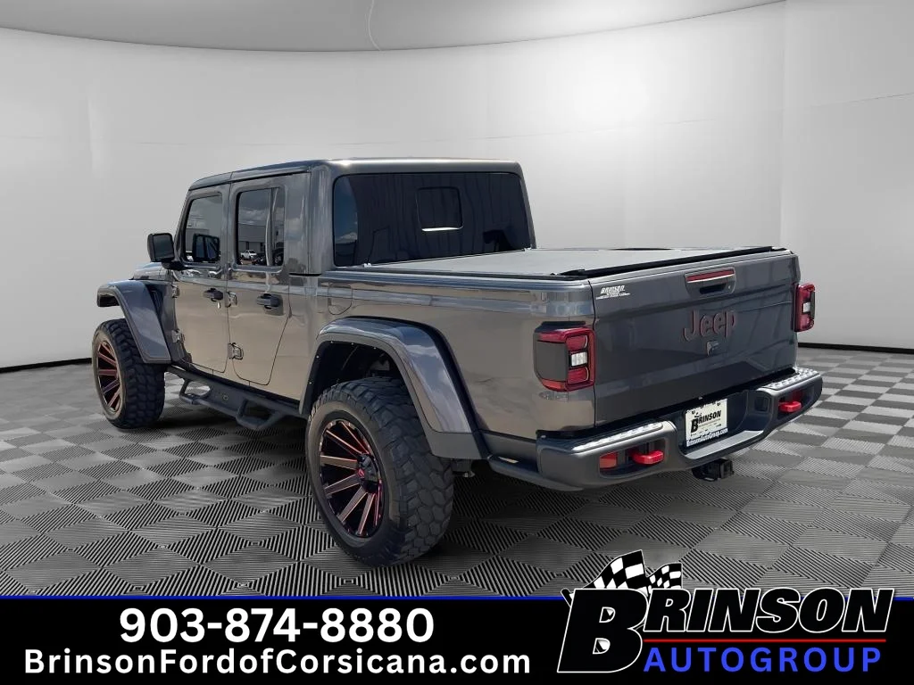 Used 2022 Granite Crystal Clearcoat Metallic Jeep Rubicon image 5