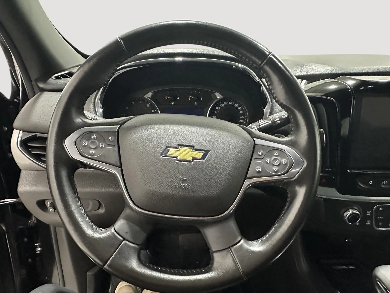 Used 2022 Mosaic Black Metallic Chevrolet LT Cloth image 9