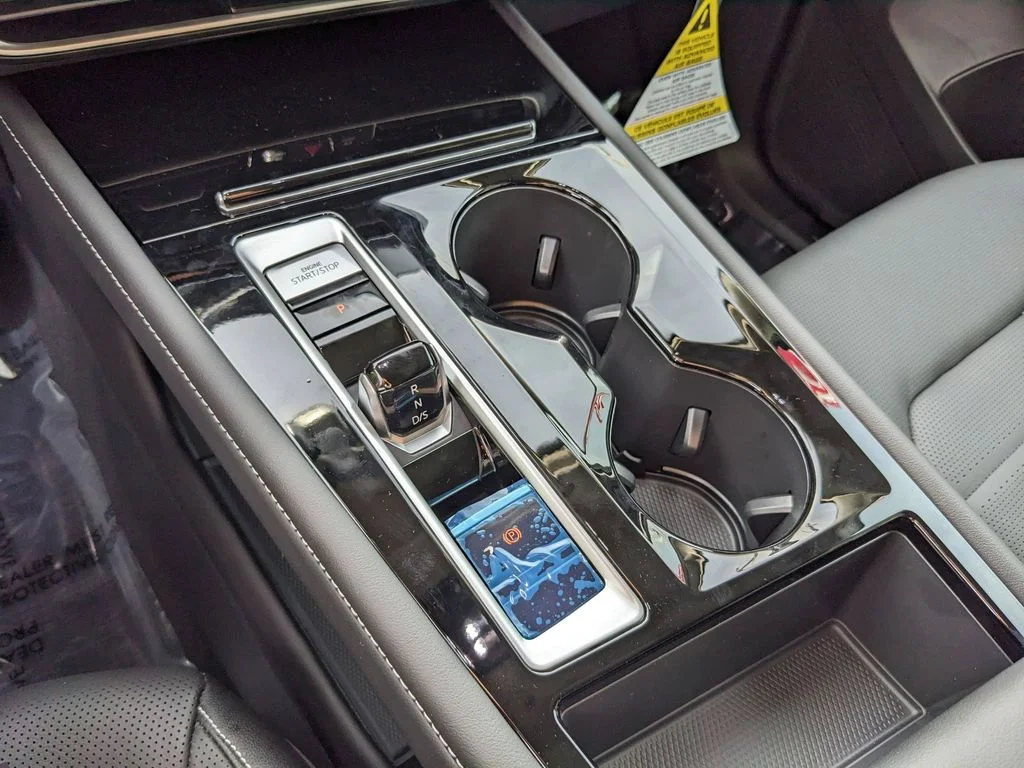 New 2026 White/off-white Volkswagen SEL image 25