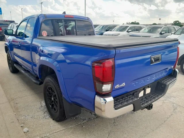 Used 2019 Gray Toyota SR5 image 7