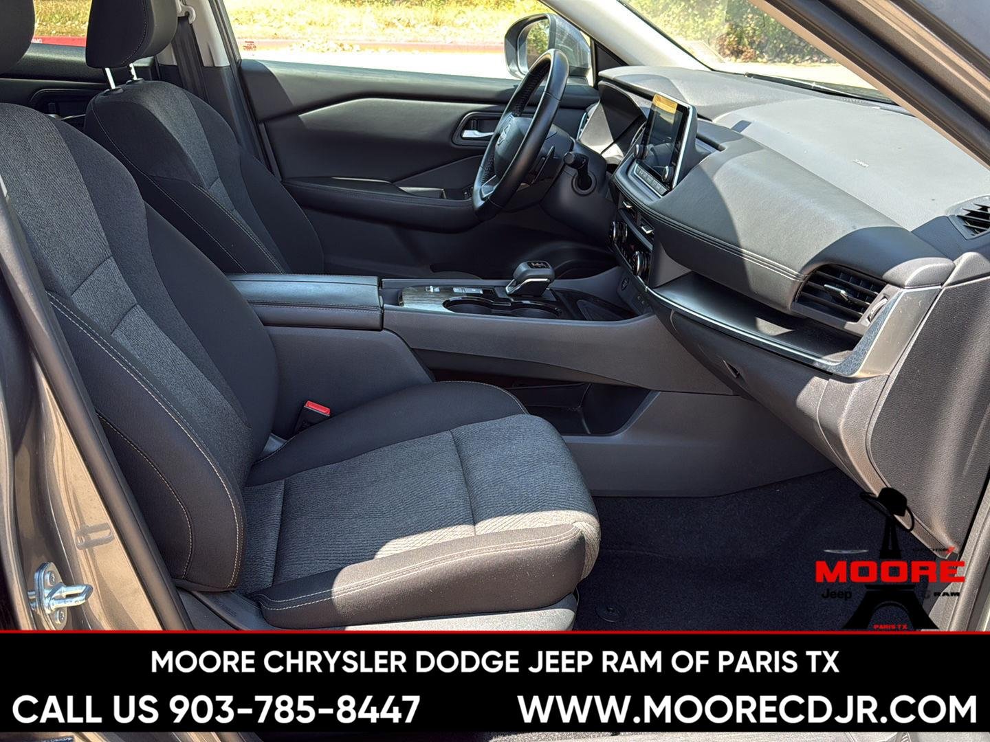 Used 2025 Gun Metallic Nissan SV image 28