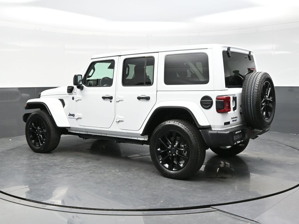 Used 2025 White Jeep Sahara 4xe image 4