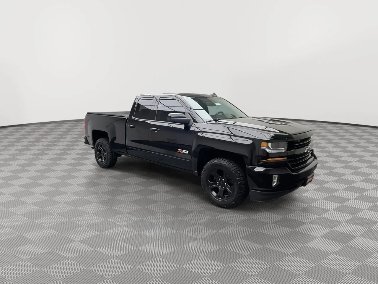 Used 2017 BLACK Chevrolet LT image 40
