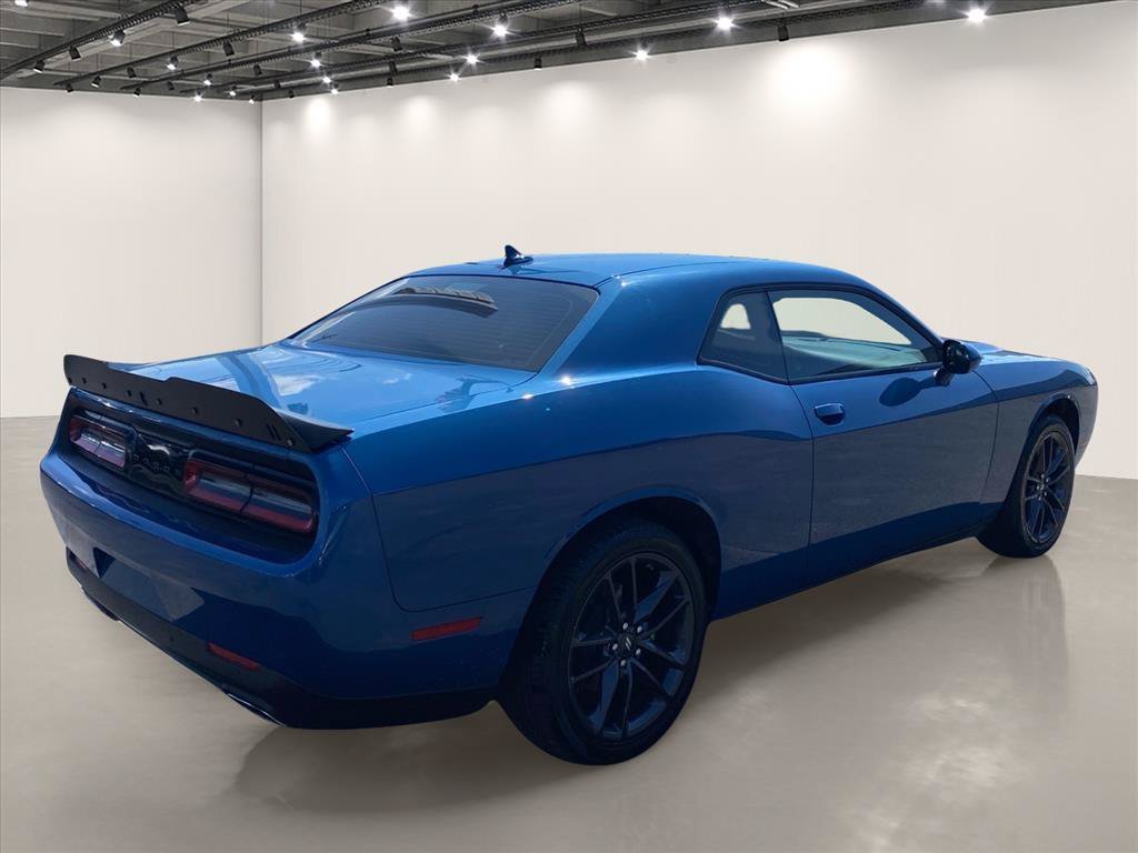 Used 2023 Frostbite Dodge SXT image 7