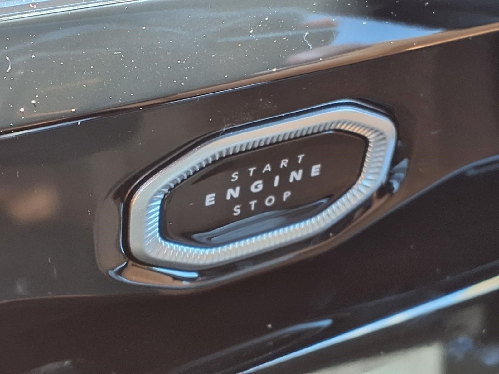 New 2026 Baltic Gray Metallic Clear-Coat Exterior Paint Jeep Summit image 13