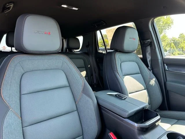 2026 GMC Terrain AT4 - Photo 8