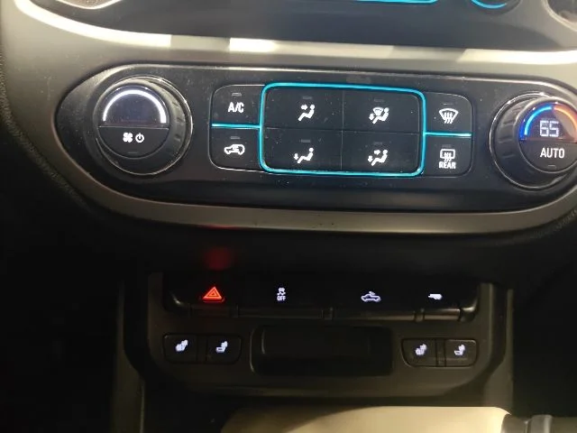 Used 2016 Black Chevrolet LT image 11