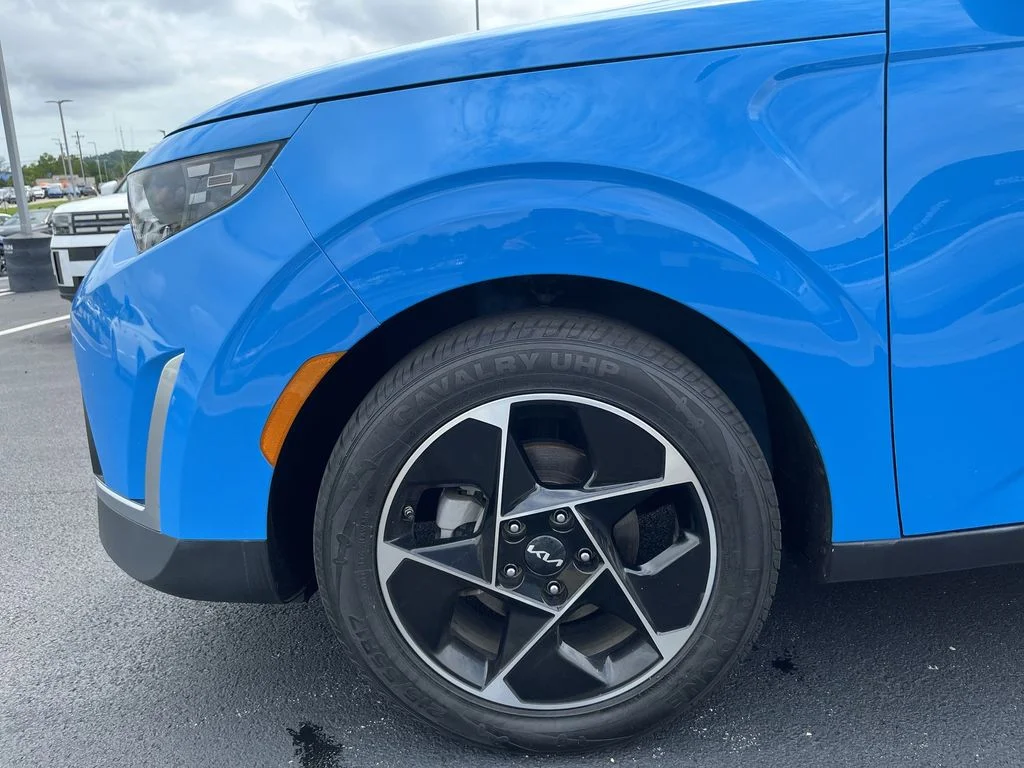 Used 2023 Blue Kia EX image 16