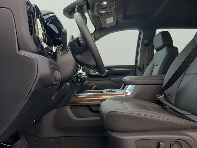 New 2026 Summit White Chevrolet LT image 19