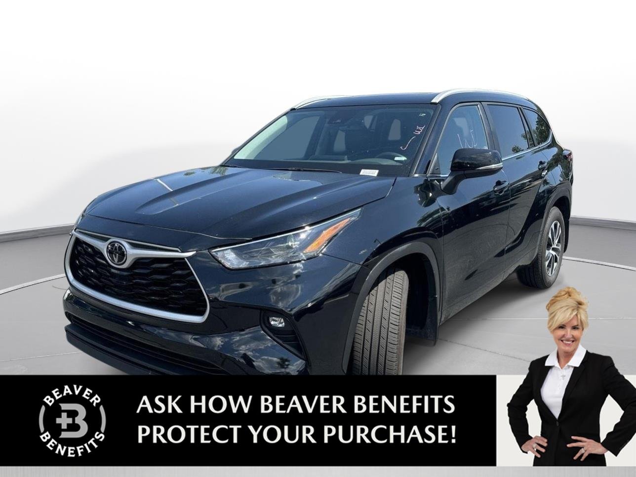 Used 2026 Midnight Black Metallic Toyota XLE image 1
