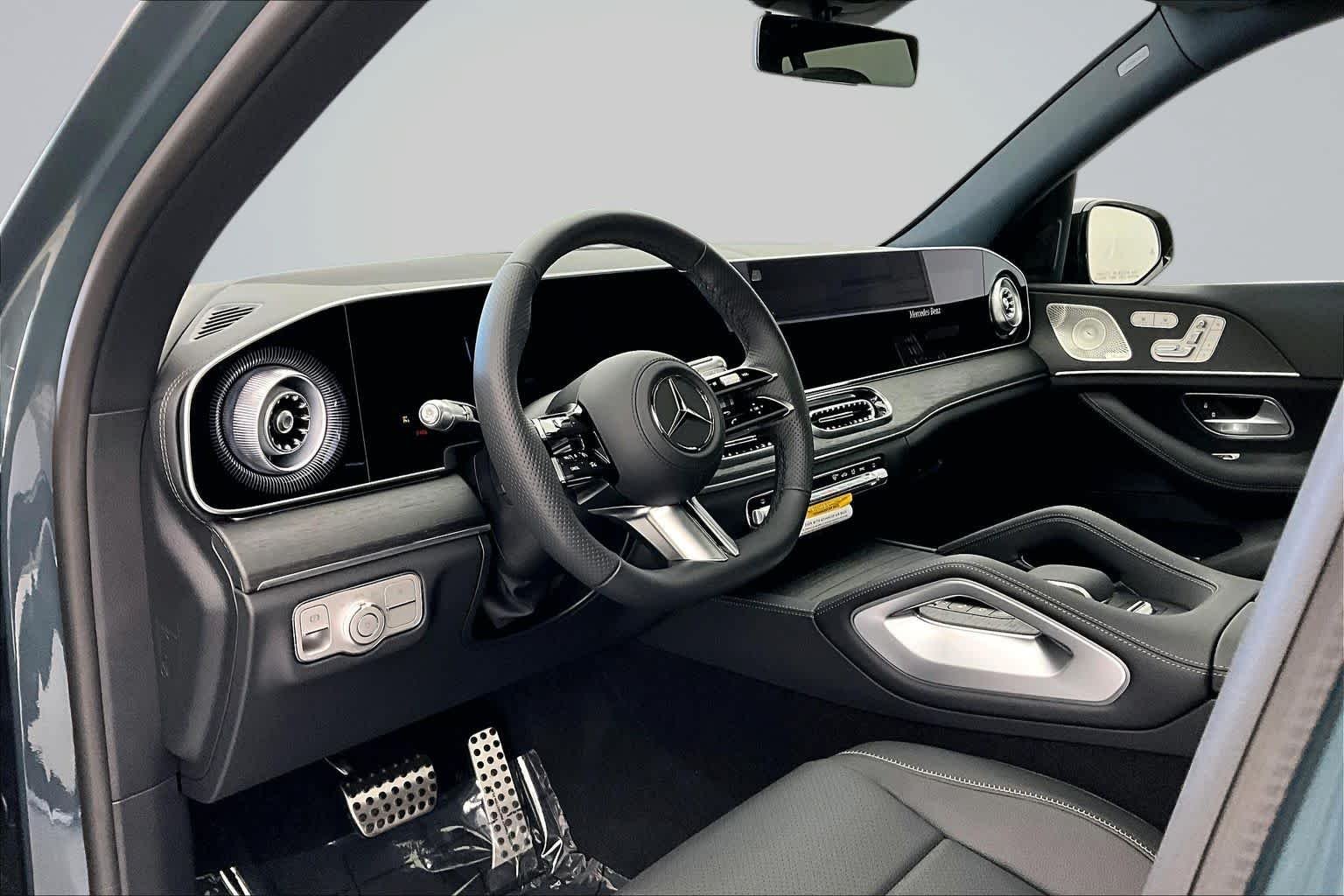 New 2027 Dark Petrol Mercedes-Benz GLS 450 image 2