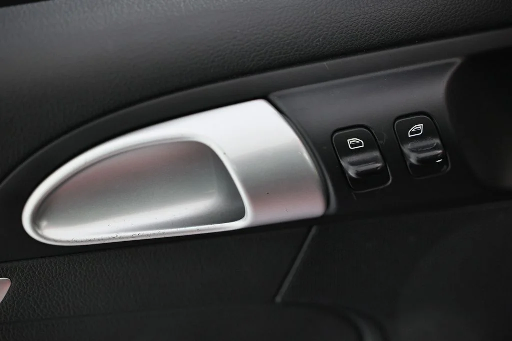 Used 2007 Red Porsche Manual image 23