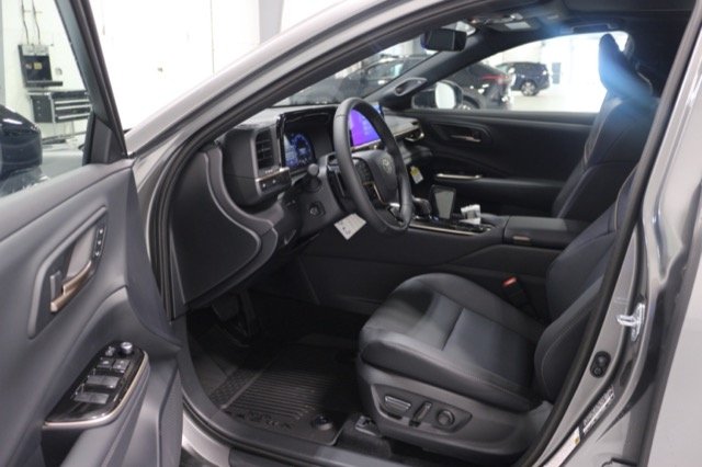 2026 Toyota Crown Platinum - Photo 4