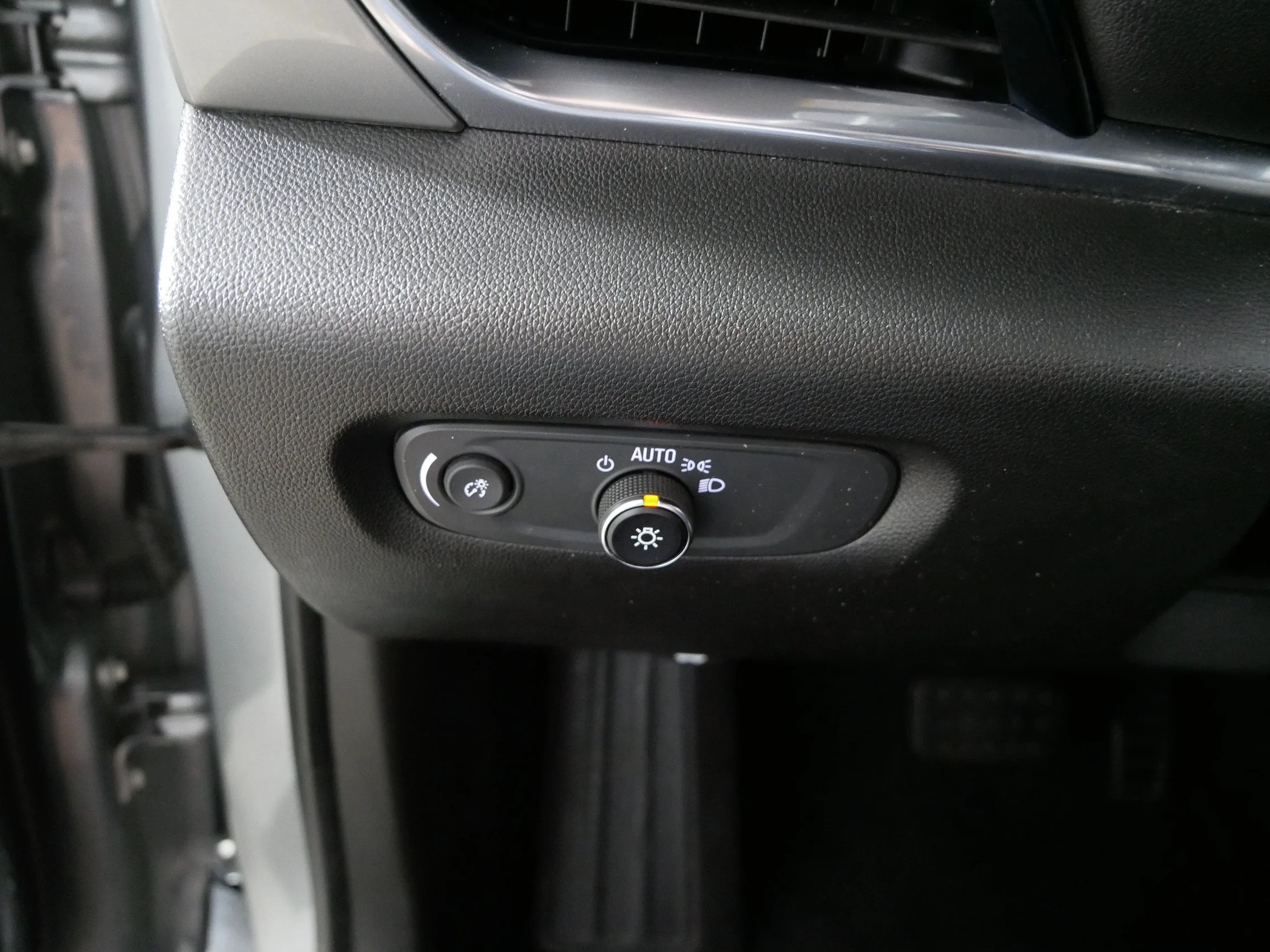 Used 2023 Sterling Gray Metallic Chevrolet LT Leather image 26