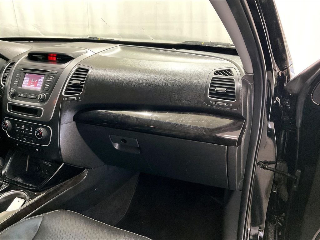Used 2014 Ebony Black Kia EX image 13