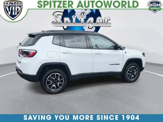 Used 2025 White Jeep Trailhawk image 16