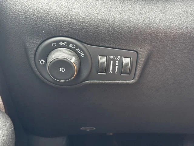 Certified Used 2024 Blue Jeep Latitude image 23