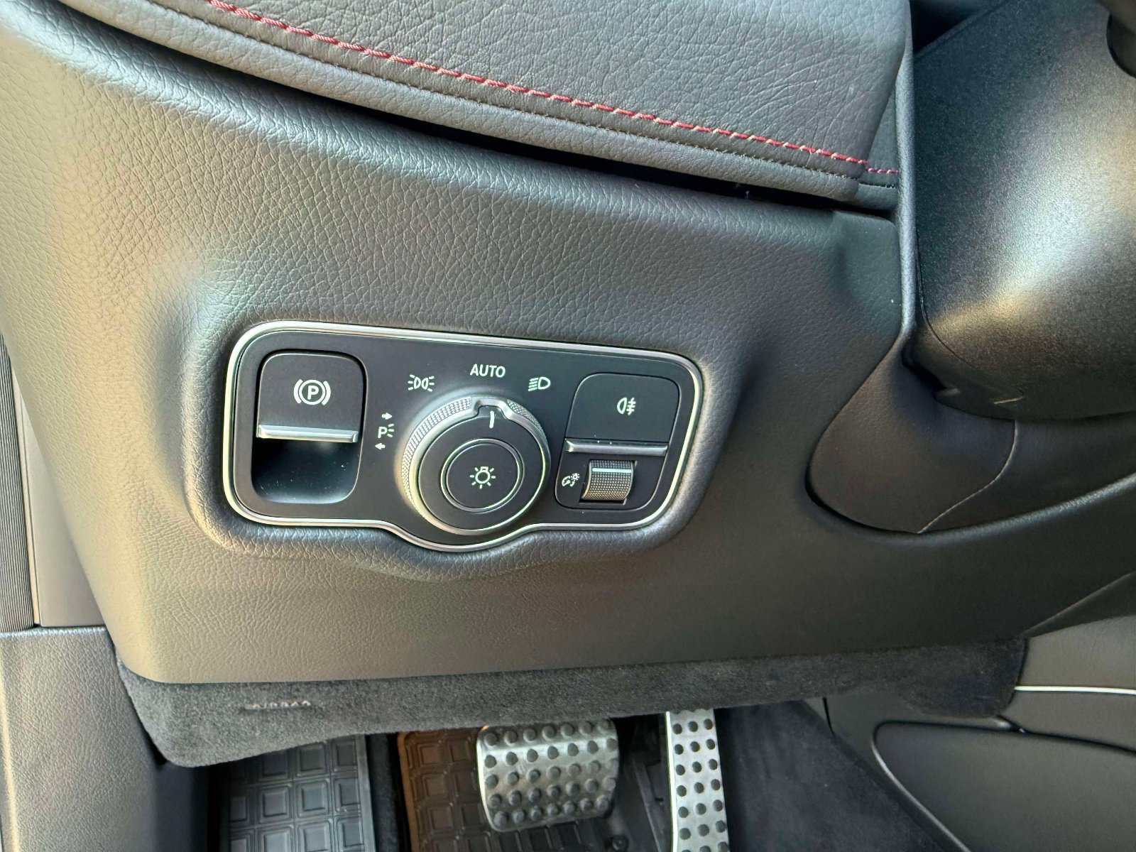 2025 Mercedes-Benz G-Class Mercedes-AMG - Photo 34