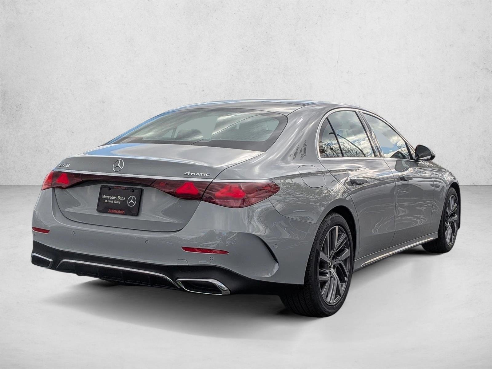 New 2026 MANUFAKTUR Alpine Grey Mercedes-Benz E350 image 2