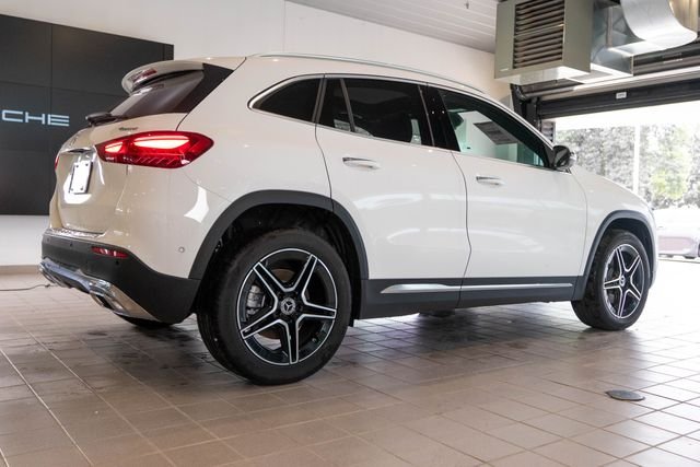New 2026 Polar White Mercedes-Benz GLA 250 image 8
