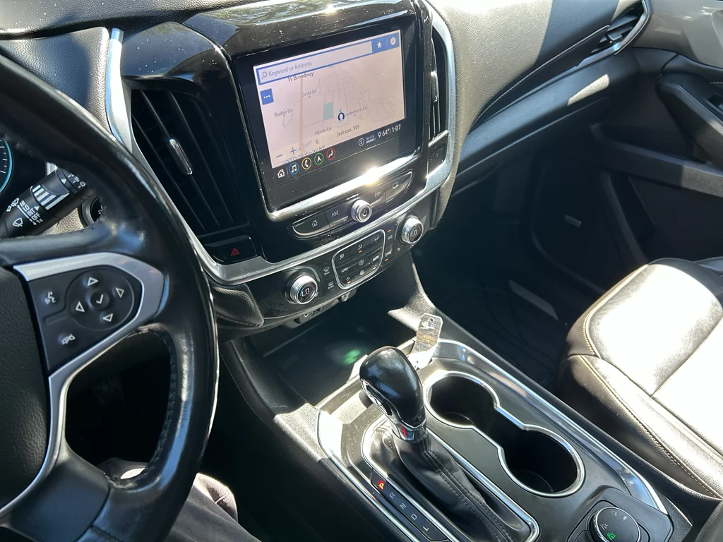 Used 2021 MOSAIC BLACK METALLIC Chevrolet RS image 29