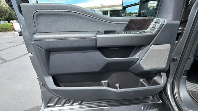 New 2026 Carbonized Gray Metallic Ford F-250® Lariat® image 59