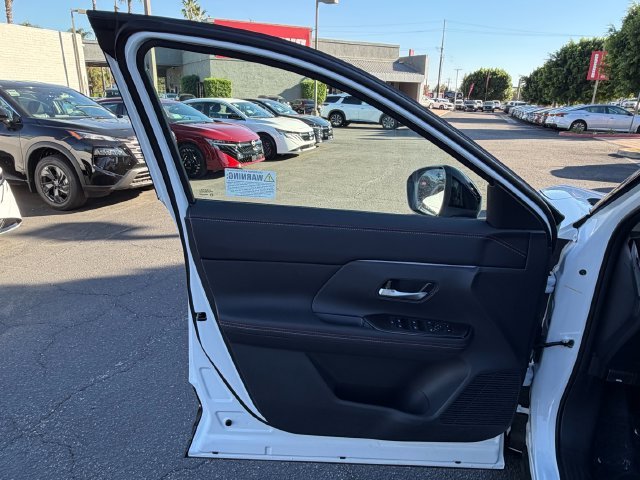 New 2027 Aspen White TriCoat / Super Black Two-tone Nissan SR image 12